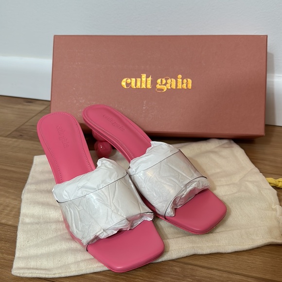 Cult Gaia Gigi sandal in pink-blossom - Picture 6 of 9